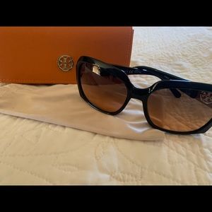 Tory Burch big glasses
